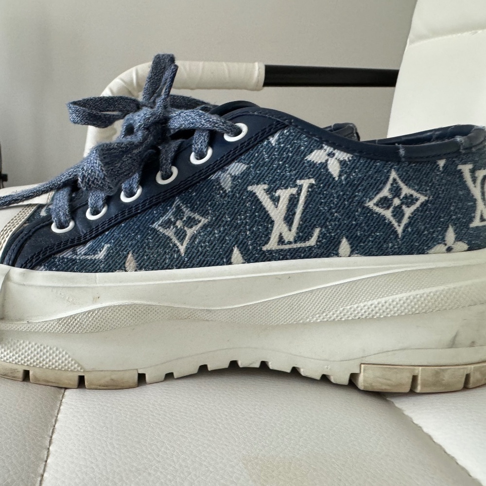 Louis Vuitton Sneakers